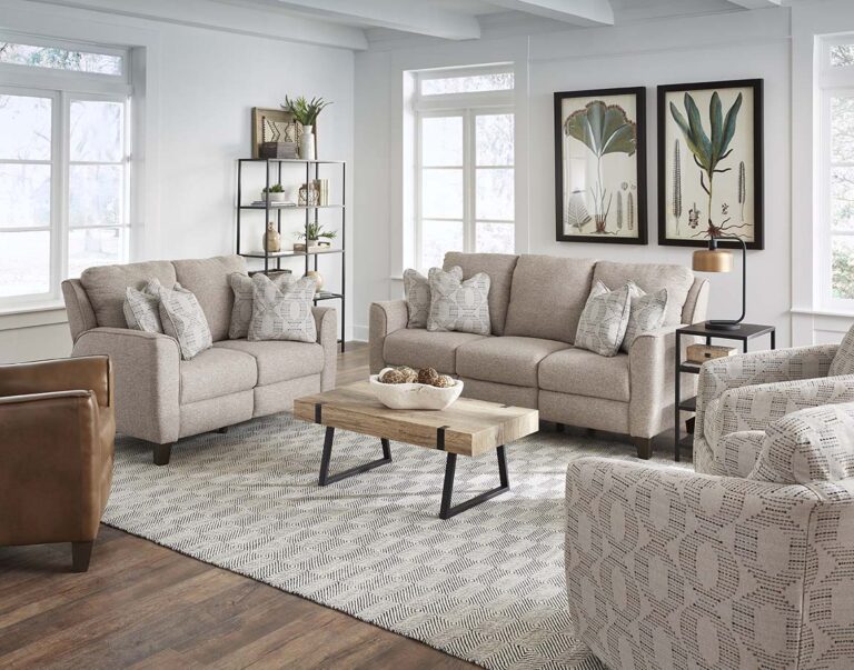 332 Marquis Sofa | Southern Motion